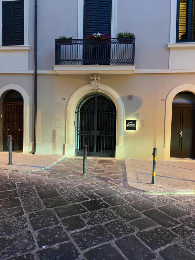 فيلا La Dimora Del Porto برينديسي المظهر الخارجي الصورة